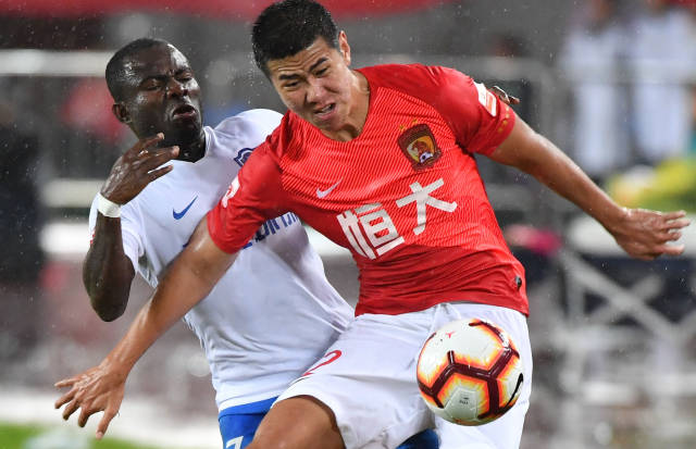 斯基拉：斯帕莱蒂要求尤文冬窗签中场指挥官和边后卫