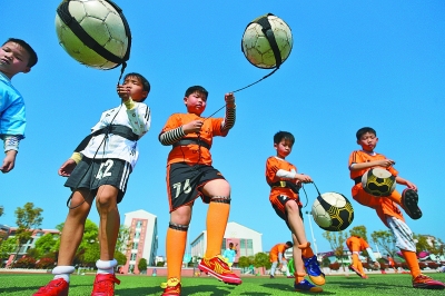 放以前就满员了，美加墨世界杯已经确认32个席位