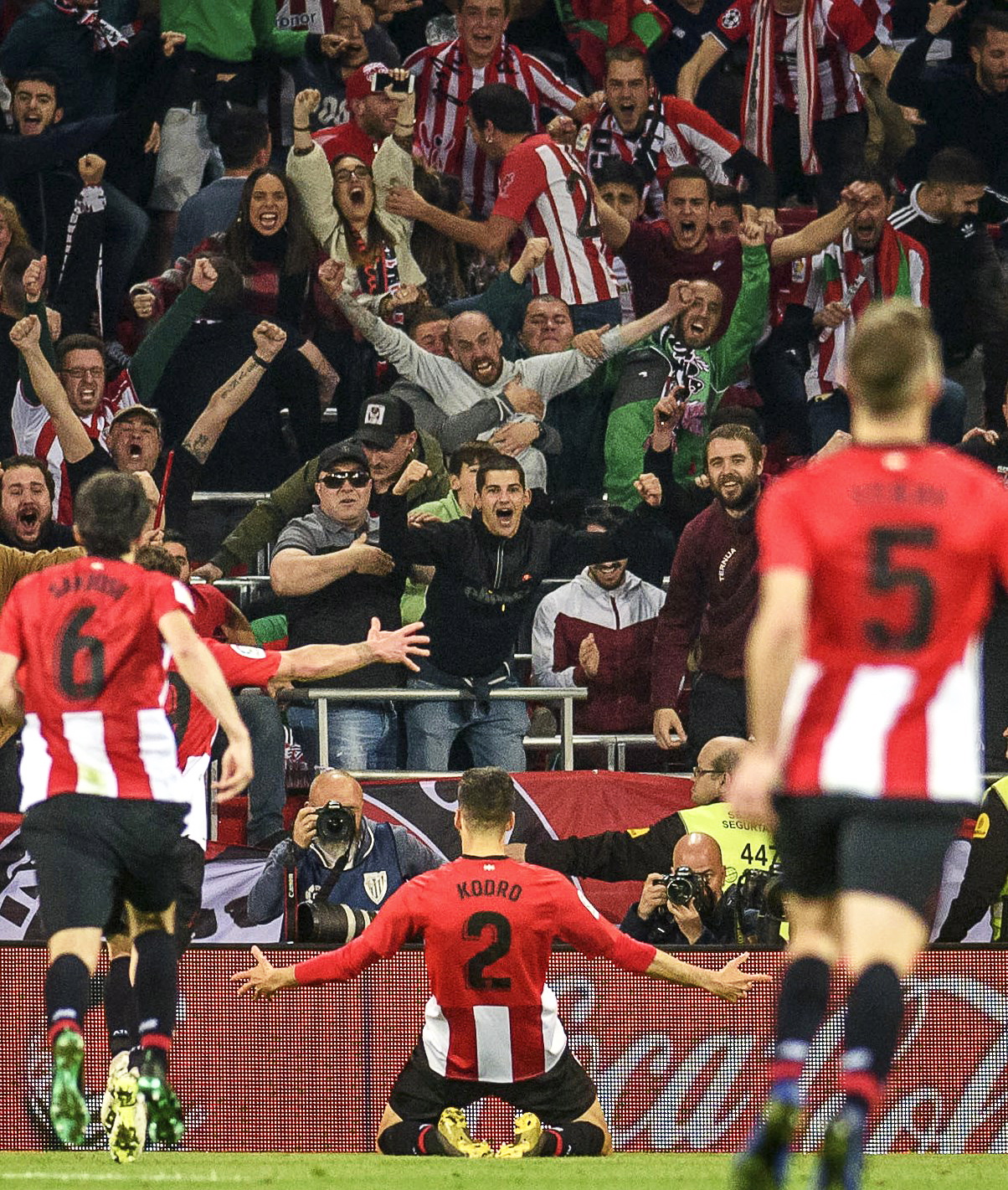 徐根宝：铜牌总比没牌好；希望上海能出现超过武磊的球员