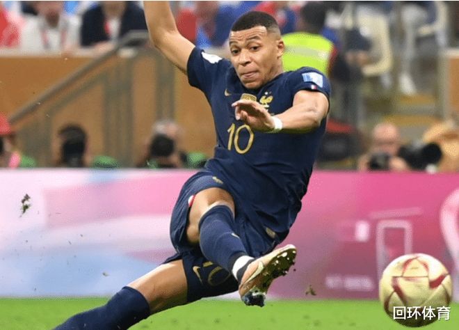 埃斯特旺：安帅在很多方面都帮了我，比赛后还给了我一个拥抱